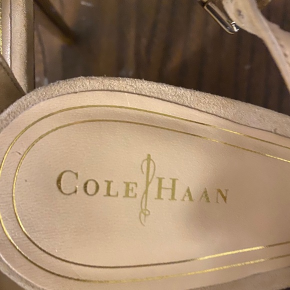 COLE HAAN NUDE HEELS - Picture 2 of 6